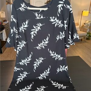 Elegant Black and White Leaf Print Dress